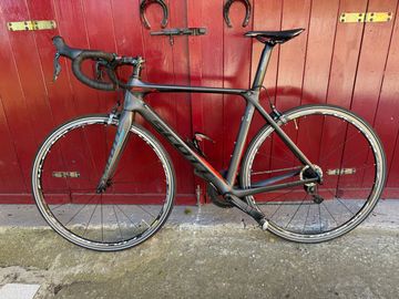 Tweedehands Scott Foil Rd 40567 2018 Road & Gravel — afbeelding 1 van 11