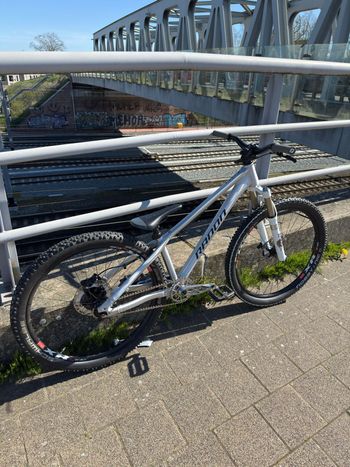 Custop Radon Slush DirtJumper, Custop Radon Slush DirtJumper Custom Single Speed / Fixed Gear