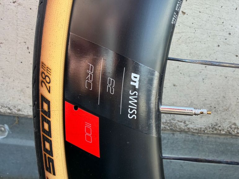Used Pinarello DOGMA F DURA ACE Di2 Disc 2023 2023 Road & Gravel, Blue — image 5 of 5