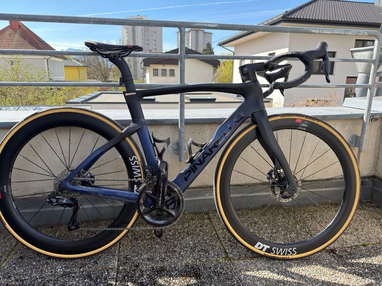 Used Pinarello DOGMA F DURA ACE Di2 Disc 2023 2023 Road & Gravel, Blue — image 1 of 5