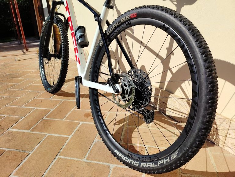 Used Trek Procaliber 9.7 2022 2022 Mountainbike — image 4 of 7