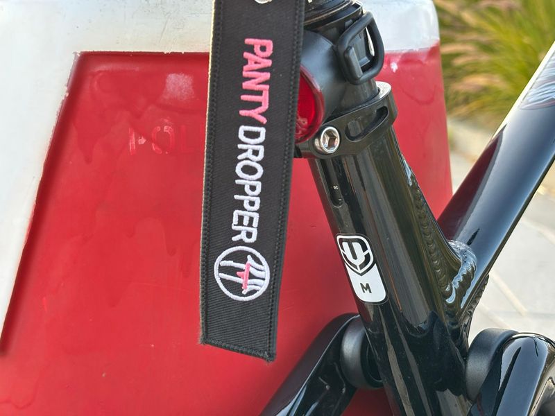 Used Mondraker RAZE 2023 2023 Mountainbike, Black, 29 — image 11 of 21