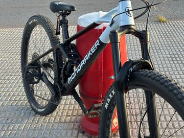Used Mondraker RAZE 2023 2023 Mountainbike, Black, 29 — image 18 of 21