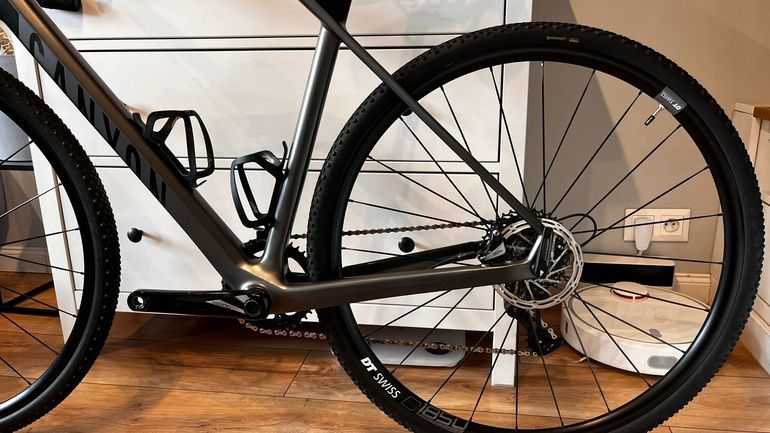 Used Canyon Inflite CF SL 6.0 2020 2020 Road & Gravel, Black — image 11 of 30