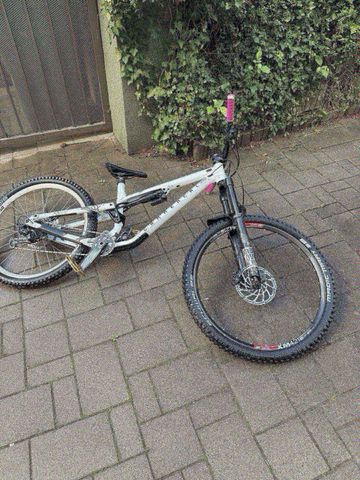 Käytetty Commencal META SX Shimano SLX 2025 Mountainbike — kuva 10 / 10