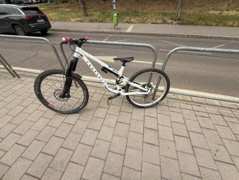 Used Commencal META SX Shimano SLX 2025 Mountainbike, White — image 8 of 10