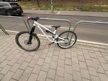 Käytetty Commencal META SX Shimano SLX 2025 Mountainbike — kuva 8 / 10