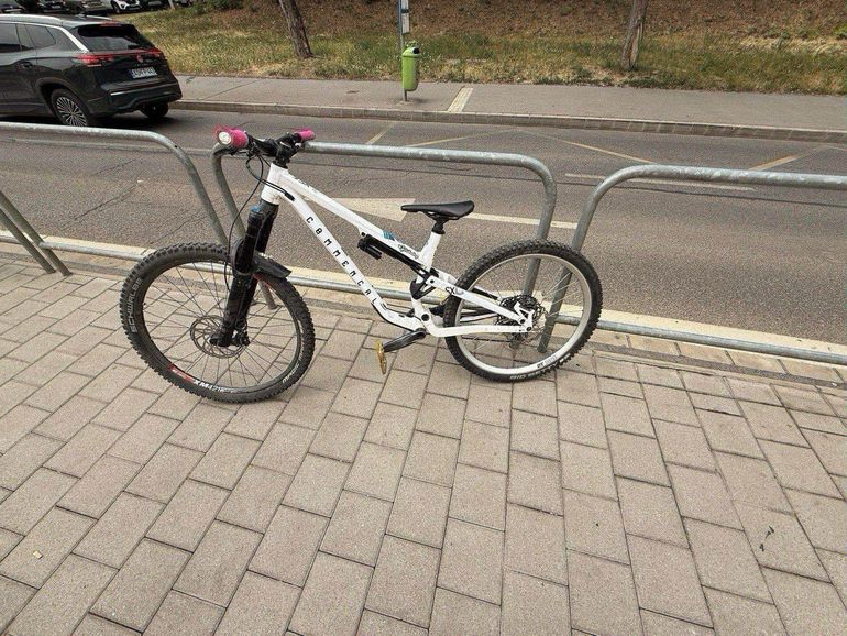 Used Commencal META SX Shimano SLX 2025 Mountainbike, White — image 8 of 10