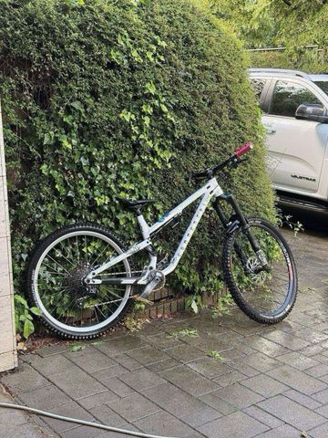 Käytetty Commencal META SX Shimano SLX 2025 Mountainbike — kuva 9 / 10