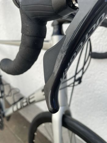 Used CUBE Attain Shimano Ultegra 2024 Road & Gravel, Light Gray — image 7 of 12