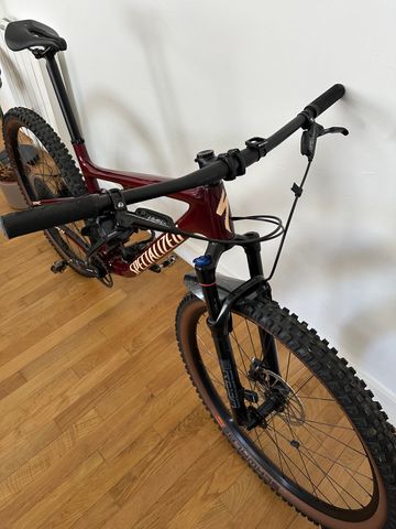 Gebrauchtes Specialized Epic Comp 2022 2022 Mountainbike, Rot — Bild 4 von 5
