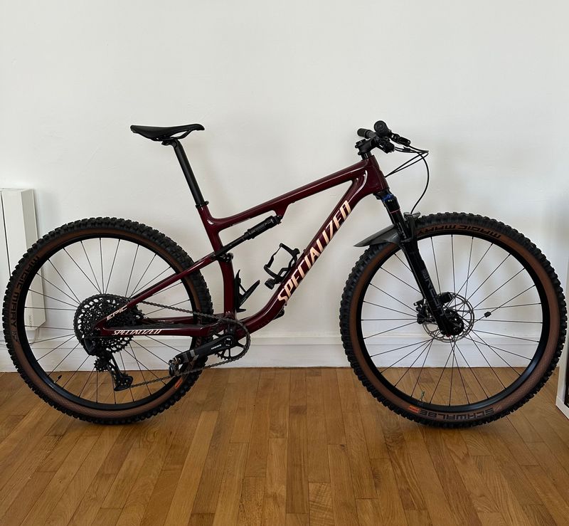 Gebrauchtes Specialized Epic Comp 2022 2022 Mountainbike, Rot — Bild 1 von 5