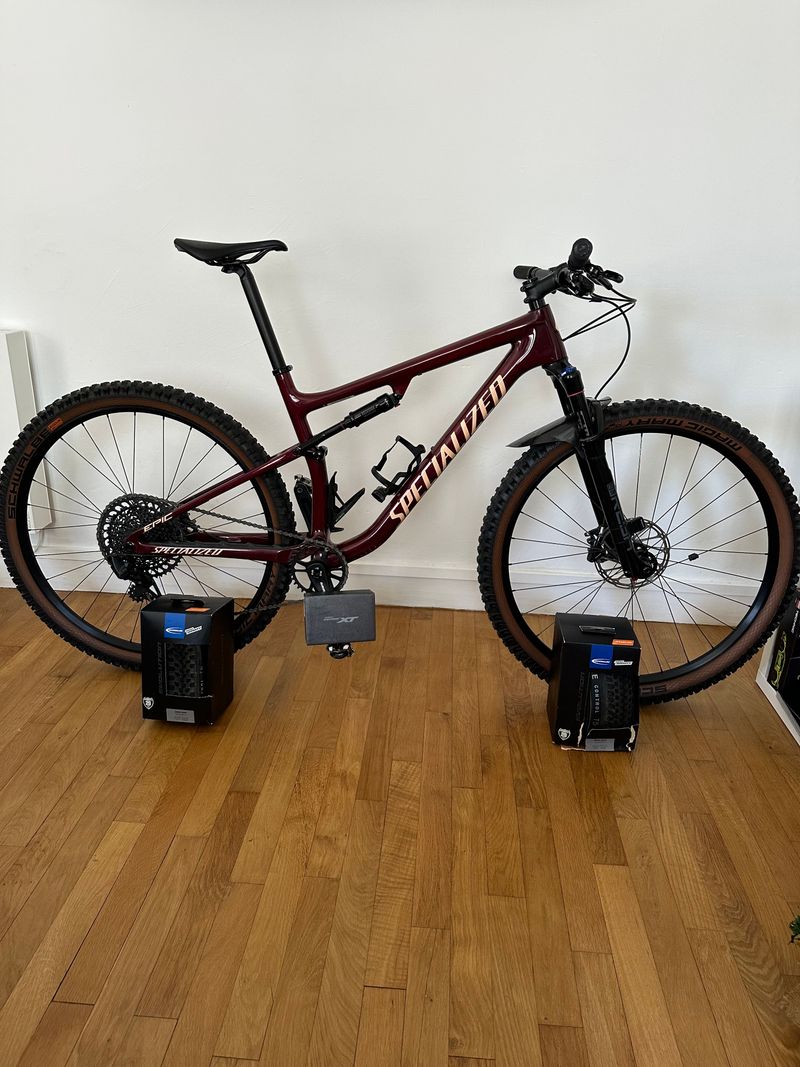 Gebrauchtes Specialized Epic Comp 2022 2022 Mountainbike, Rot — Bild 2 von 5