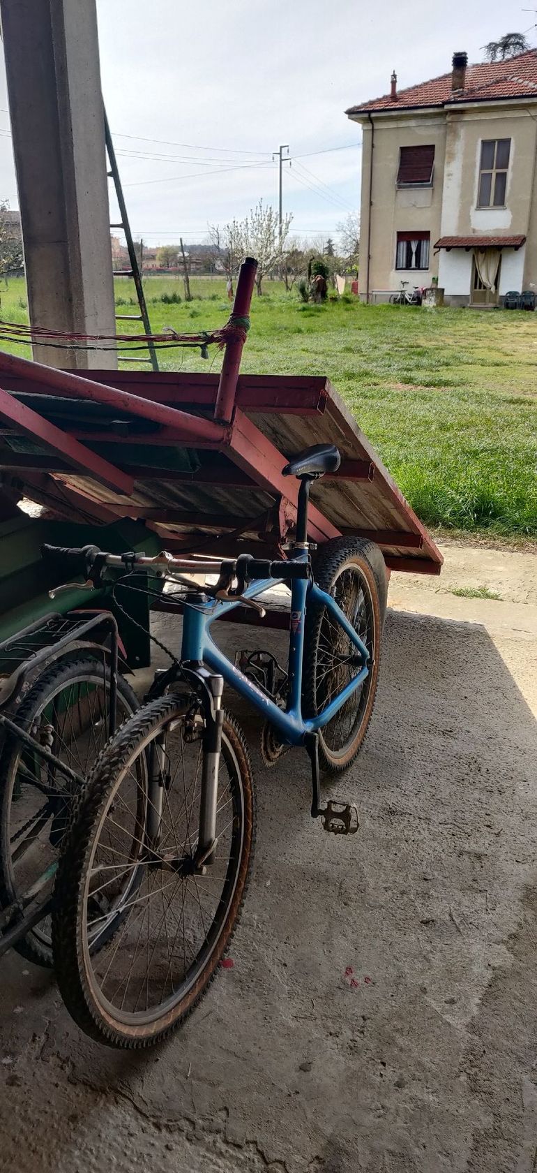 Used Giant Giant Custom Shimano Deore 1995 Mountainbike, Blue — image 8 of 25
