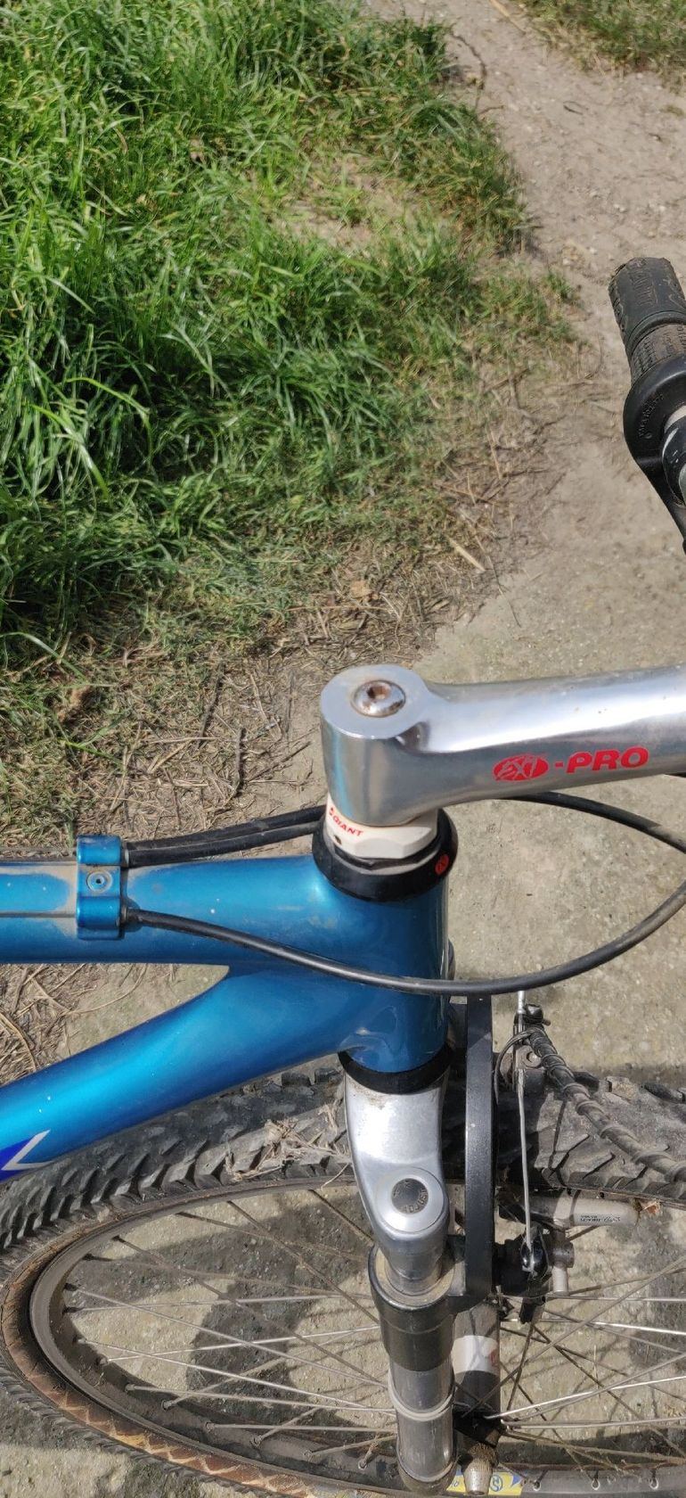 Used Giant Giant Custom Shimano Deore 1995 Mountainbike, Blue — image 9 of 25