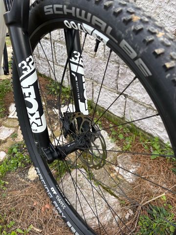Used Canyon Exceed CF 6 2023 2023 Mountainbike, White, 29 — image 4 of 5