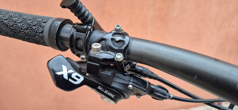 Used Lapierre ZESTY 914 Full Carbone - Traitement Kashima 2013 Mountainbike — image 2 of 10