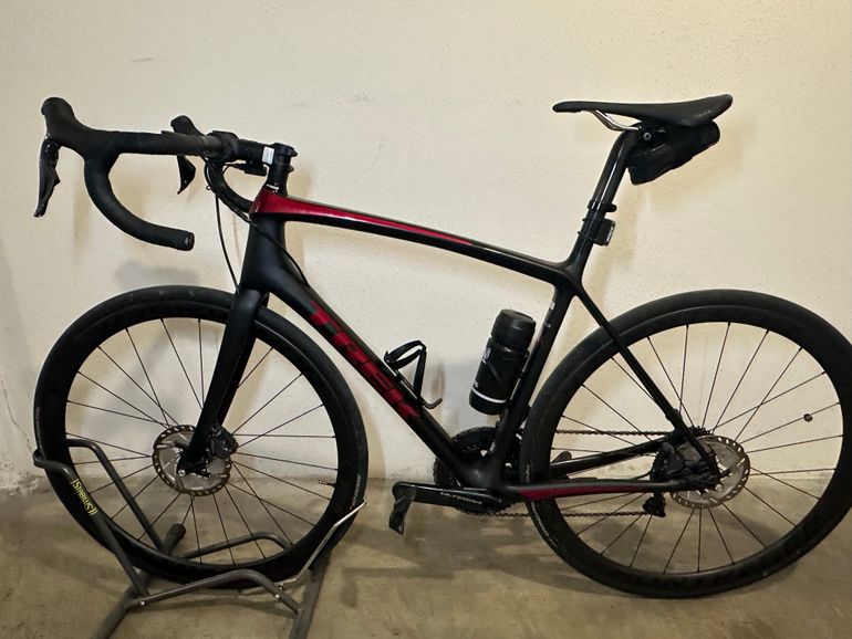 Used Trek Émonda SLR 7 Disc 2020 2020 Road & Gravel — image 1 of 5