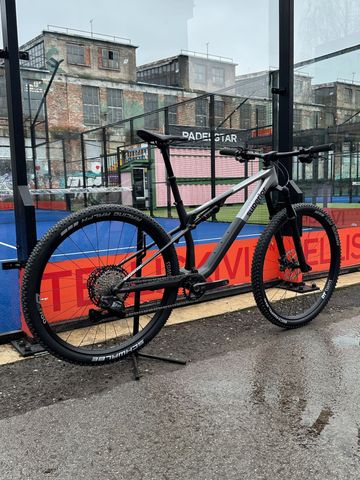 Used Superior Xf Shimano Deore XT Di2 2026 Mountainbike, Light Gray — image 9 of 9