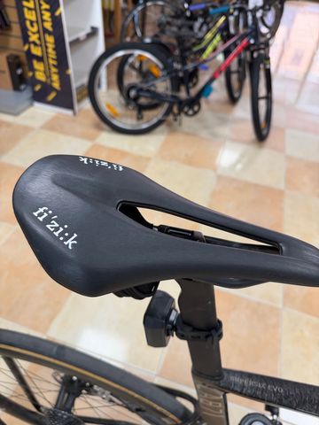 Tweedehands Cannondale Supersix SRAM Red eTap AXS 2025 Road & Gravel — afbeelding 41 van 43