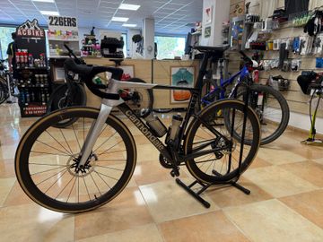 Used Cannondale Supersix SRAM Red eTap AXS 2025 Road & Gravel