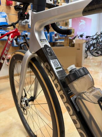 Used Cannondale Supersix SRAM Red eTap AXS 2025 Road & Gravel, Light Gray — image 20 of 43