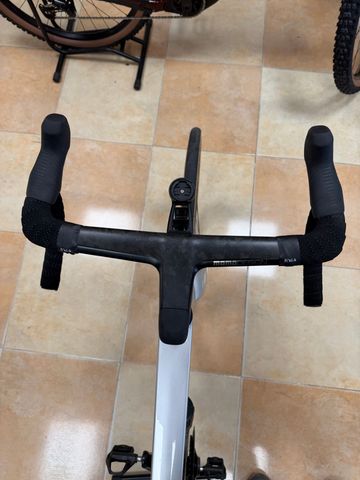 Tweedehands Cannondale Supersix SRAM Red eTap AXS 2025 Road & Gravel — afbeelding 23 van 43