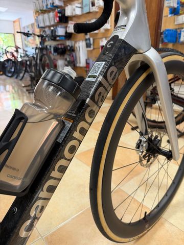 Tweedehands Cannondale Supersix SRAM Red eTap AXS 2025 Road & Gravel — afbeelding 27 van 43