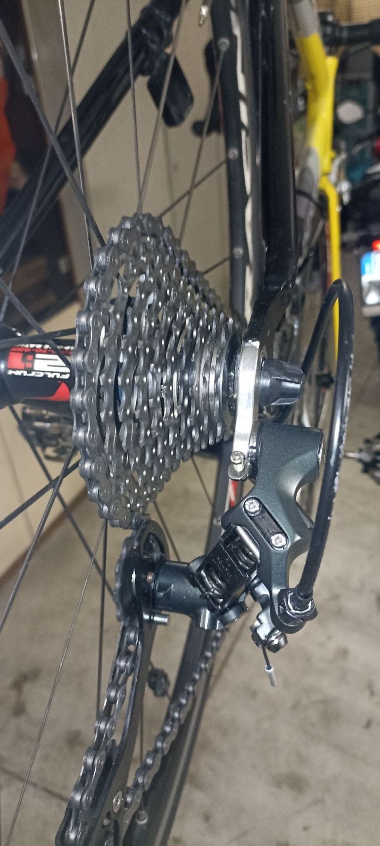 Used Giant OCR Shimano Tiagra 2006 Road & Gravel, Black — image 9 of 11