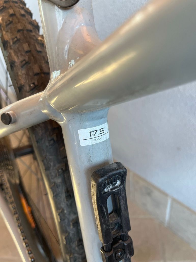 Used Trek X-caliber Shimano Deore XT 2017 Mountainbike — image 9 of 10