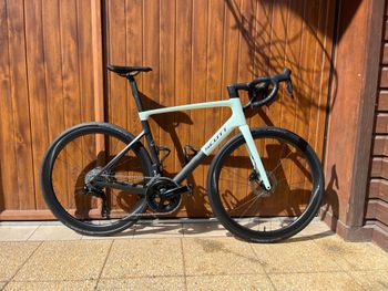Scott, Addict RC Shimano 105 Di2