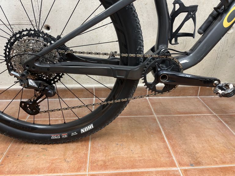 Used Orbea Oiz Shimano Deore XT 2019 Mountainbike, Black — image 2 of 3