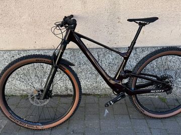 Used Scott Spark 940 2025 2025 Mountainbike, Red, 29 — image 2 of 4