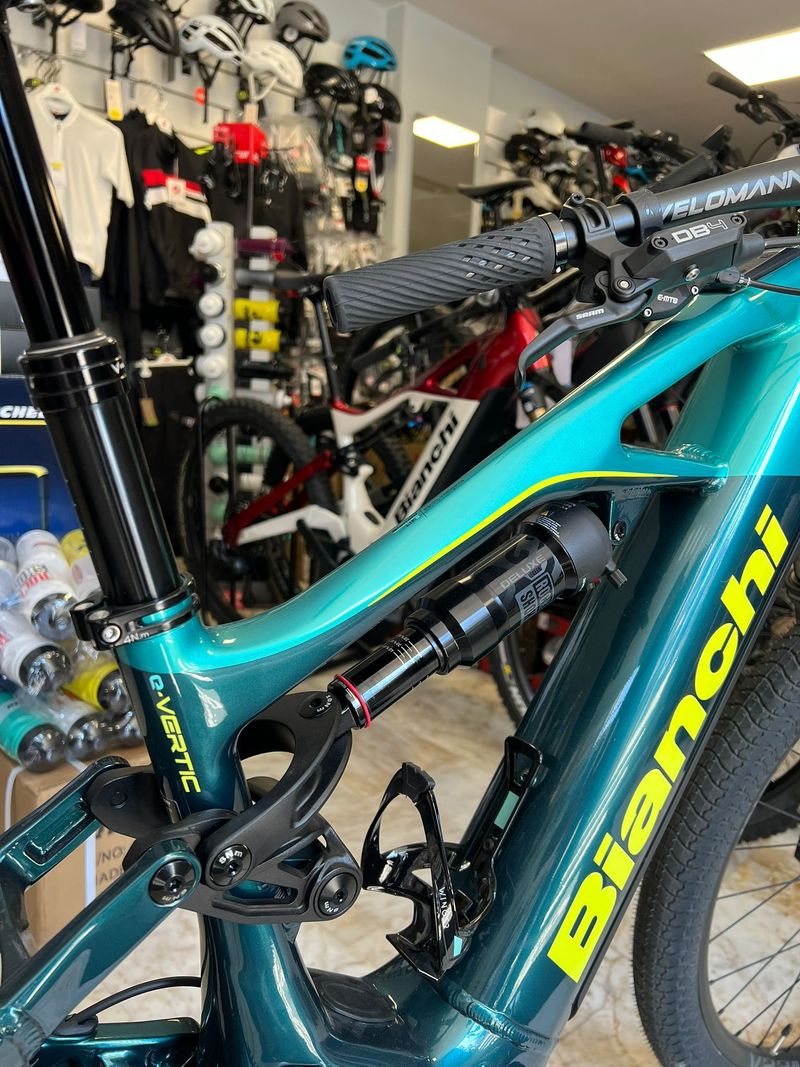 Bianchi E-Vertic FX-Type 9.2 SX 2025 2025 Mountainbike d'occasion — image 7 sur 10