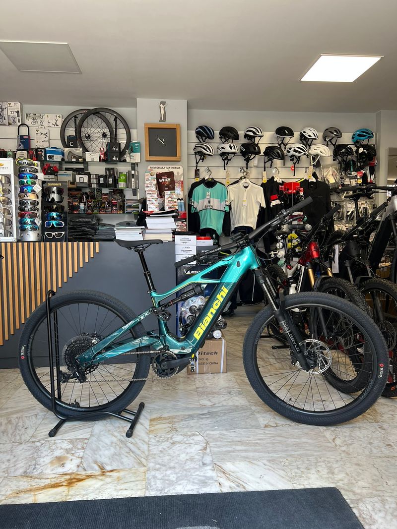 Bianchi E-Vertic FX-Type 9.2 SX 2025 2025 Mountainbike d'occasion — image 1 sur 10