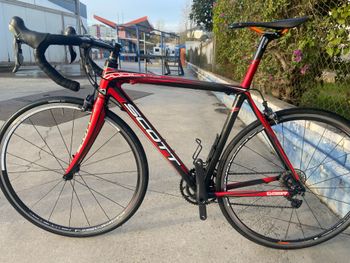 Used Scott Addict Shimano Ultegra 2018 Road & Gravel, Red — image 2 of 6