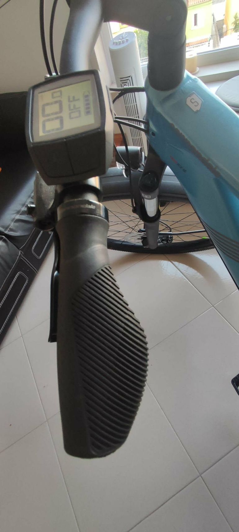 Used Cannondale Tesoro Neo Carbon 2 2024 2024 Urban, Blau — image 5 of 8