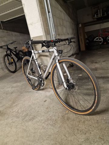 Used FIXIE Inc. Floater Race 8S Street Flatbar 2020 2020 Road & Gravel