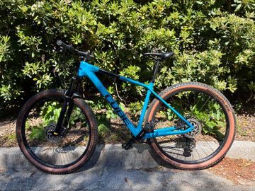 CUBE SRAM NX Eagle 2023 Mountainbike de segunda mano, Azul — imagen 2 de 7