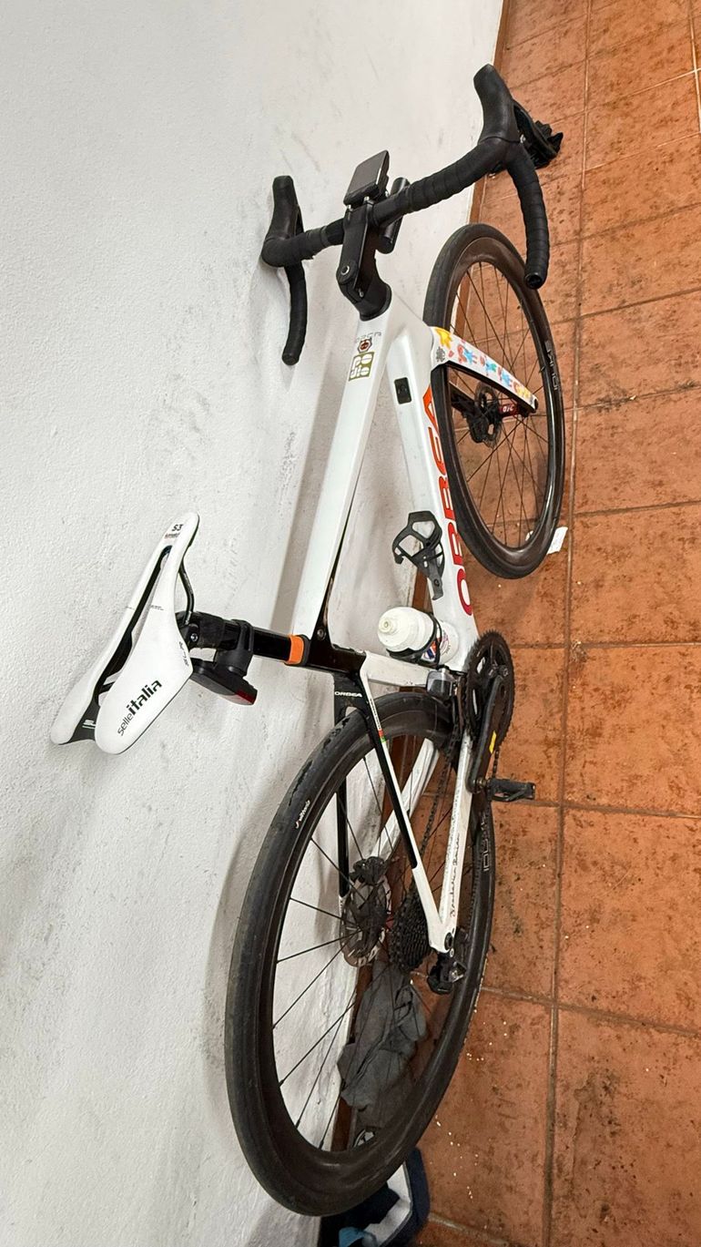 Used Orbea Orca Shimano Dura Ace Di2 2022 Road & Gravel, White — image 3 of 3