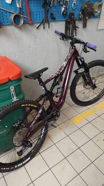 Gebrauchtes Orbea RALLON M20 2023 2023 Mountainbike, Violett, 29 — Bild 1 von 24