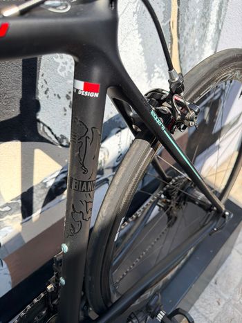 Used Bianchi Specialissima Super Record EPS 2017 2017 Road & Gravel, Black — image 6 of 9