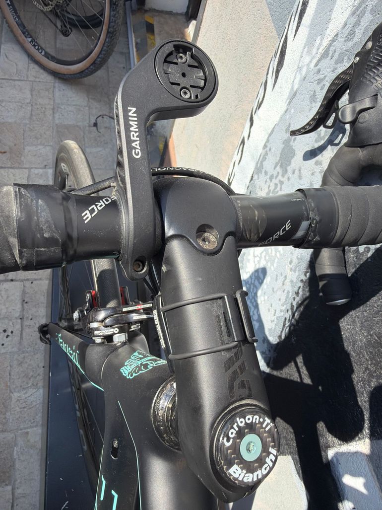 Used Bianchi Specialissima Super Record EPS 2017 2017 Road & Gravel, Black — image 8 of 9