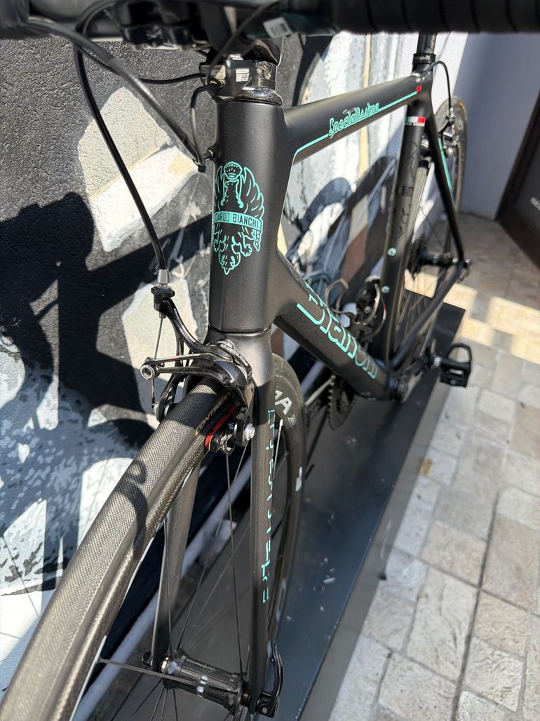Used Bianchi Specialissima Super Record EPS 2017 2017 Road & Gravel, Black — image 5 of 9