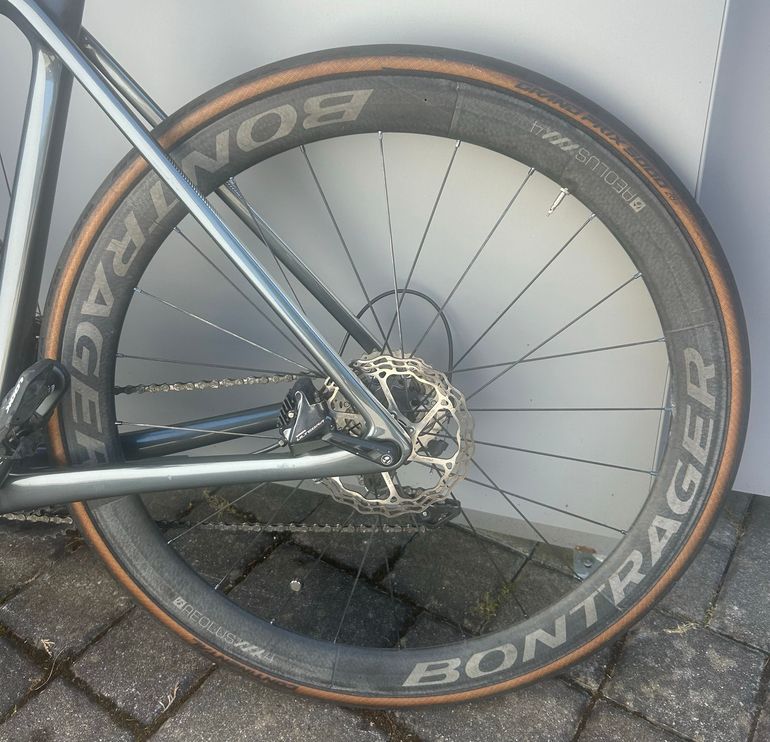 Used Trek Émonda SL 6 Disc Pro 2022 2022 Road & Gravel, Schwarz — image 4 of 5