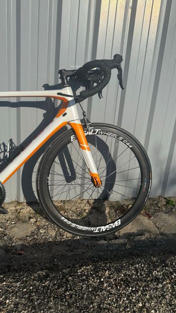 Used Orbea Orca Shimano Ultegra Di2 2018 Road & Gravel, Orange — image 4 of 4