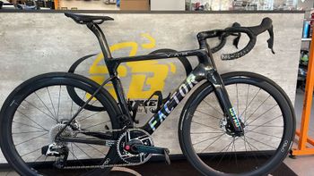 Factor, Ostro SRAM Red eTap AXS