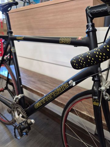 Used Cannondale Custom Shimano Ultegra 2005 Road & Gravel, Black — image 5 of 8