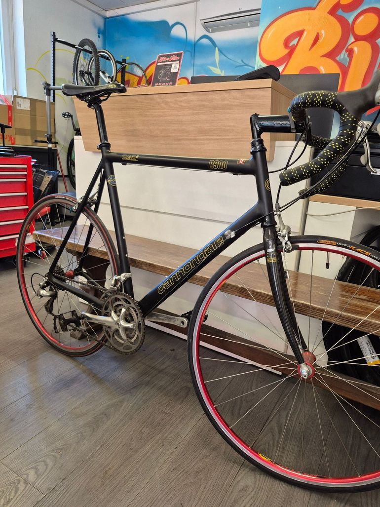 Used Cannondale Cannondale Custom Shimano Ultegra 2005 Road & Gravel — image 1 of 8