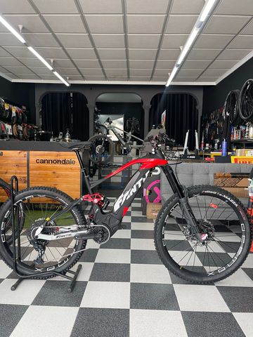 Brugt Fantic XEF 1.9 Carbon Team 2025 2025 MTB
